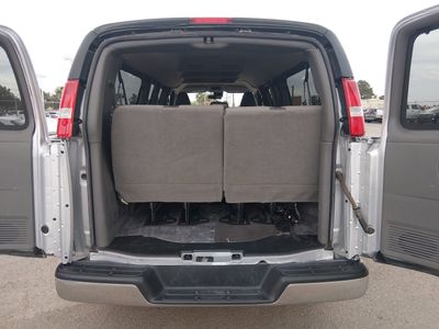2024 Chevrolet Express Passenger - Photo 10