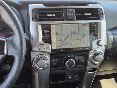 2022 Toyota 4Runner — photo 9 view