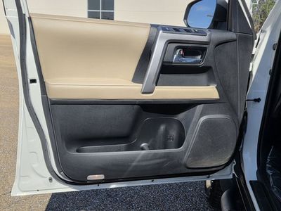 2022 Toyota 4Runner — photo 14 view