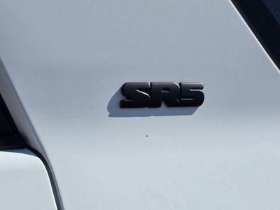 2022 Toyota 4Runner — photo 32 view