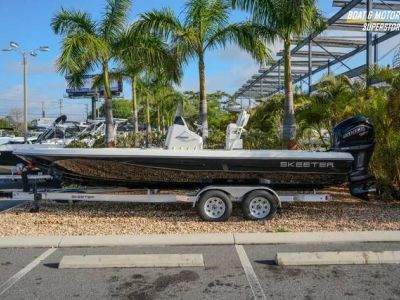 2026 Skeeter SX230 — front three-quarter view