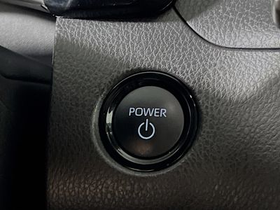 2025 Toyota Camry — photo 20 view