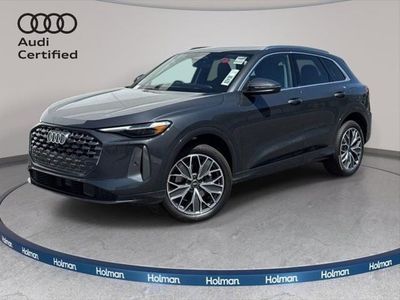 2025 Audi Q5 Premium Plus TFSI quattro S tronic — front three-quarter view