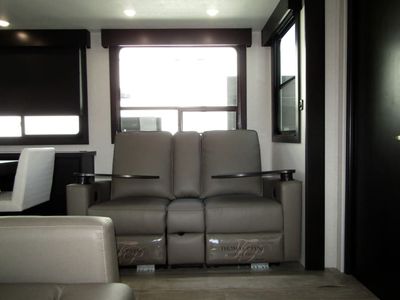 2026 Jayco CYCLONE - Photo 12
