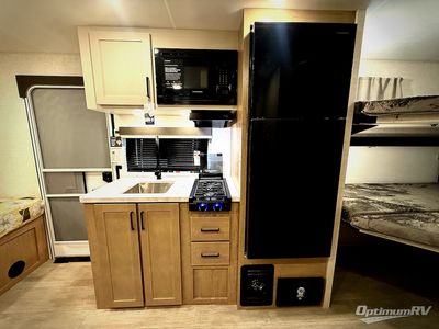 2026 Ember RV E-Series — photo 11 view