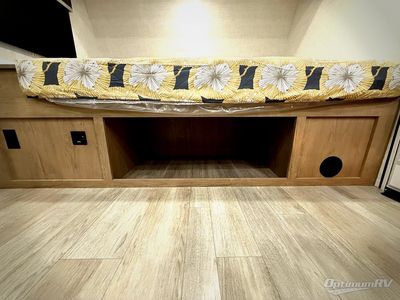 2026 Ember RV E-Series — photo 7 view