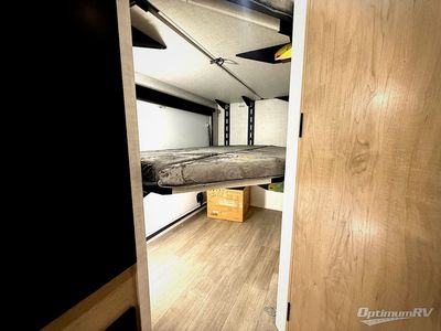 2026 Ember RV E-Series — photo 18 view