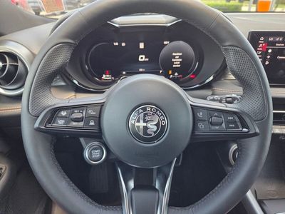 2026 Alfa Romeo Tonale — photo 13 view