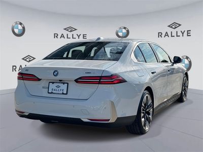 2025 BMW i5 - Photo 5