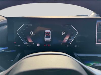 2025 BMW i5 - Photo 17