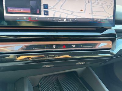 2025 BMW i5 - Photo 14