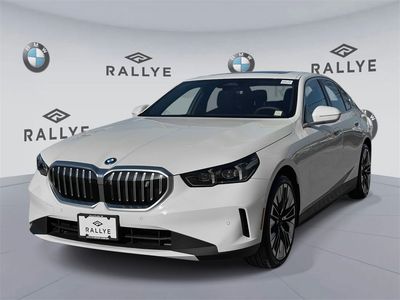 2025 BMW i5 - Photo 3