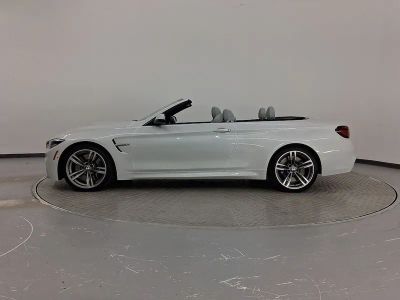 2020 BMW M4 Convertible - Photo 2