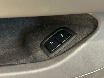 2025 Chevrolet Corvette - Photo 10