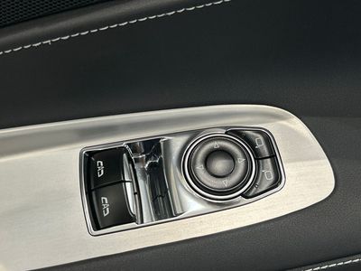 2025 Chevrolet Corvette - Photo 8