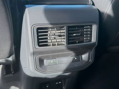 2026 Volkswagen Atlas Cross Sport — photo 20 view