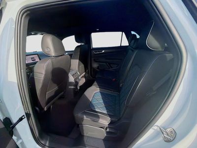 2026 Volkswagen Atlas Cross Sport — photo 21 view