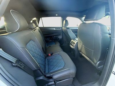 2026 Volkswagen Atlas Cross Sport — photo 23 view