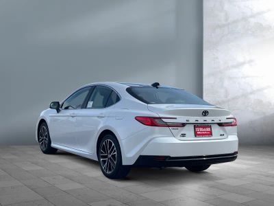 2026 Toyota Camry - Photo 4