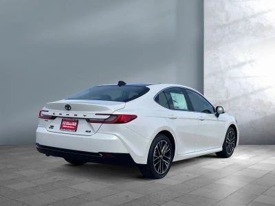 2026 Toyota Camry - Photo 6