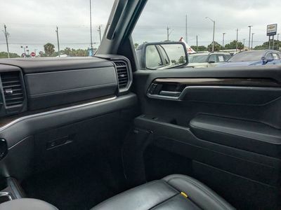 2022 Chevrolet Silverado 1500 — photo 18 view