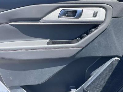 2026 Ford Explorer — photo 10 view