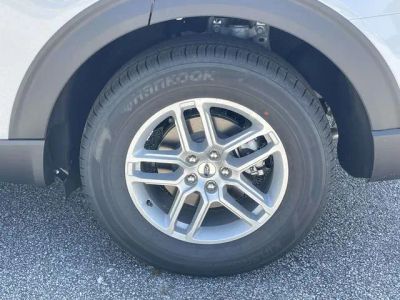 2026 Ford Explorer — photo 7 view