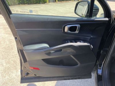 2022 Kia Sorento — photo 15 view