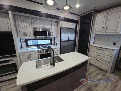 2023 KZ Durango Gold — photo 31 view