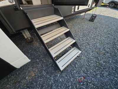 2023 KZ Durango Gold — photo 20 view
