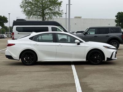 2025 Toyota Camry - Photo 3