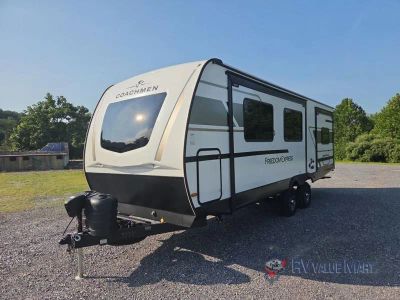 2027 Coachmen RV Freedom Express — interior view