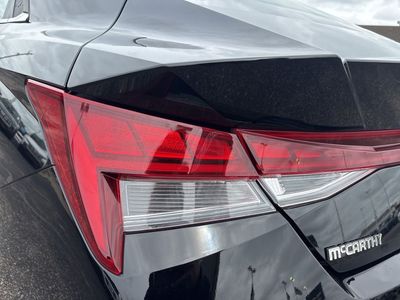 2025 Hyundai Elantra — photo 10 view