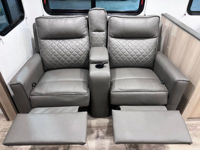 2024 Keystone RV Outback Ultra Lite - Photo 10