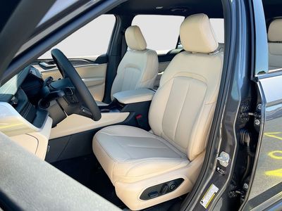 2026 Jeep Grand Cherokee L — photo 18 view