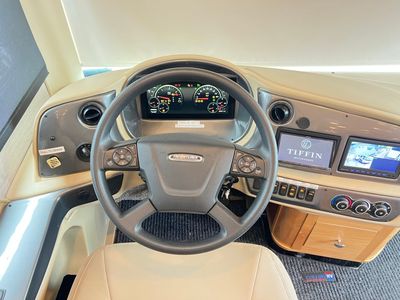 2022 Tiffin ALLEGRO RED - Photo 2