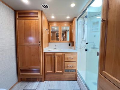 2022 Tiffin ALLEGRO RED - Photo 24