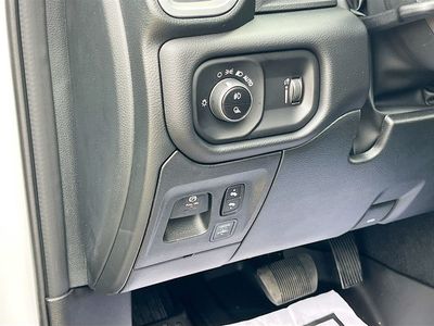2026 Ram 1500 — photo 10 view