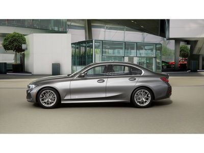 2026 BMW 3 Series - Photo 4