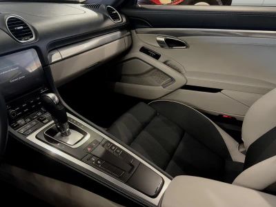 2017 Porsche 718 Cayman — photo 13 view