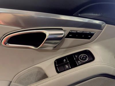 2017 Porsche 718 Cayman — photo 25 view