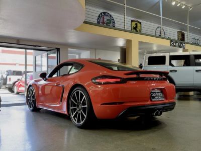 2017 Porsche 718 Cayman — side profile view