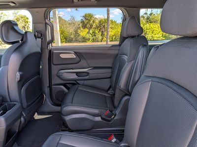 2027 Kia Telluride - Photo 16