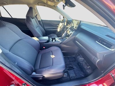 2022 Toyota Venza - Photo 30