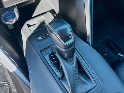 2022 Toyota Venza - Photo 14