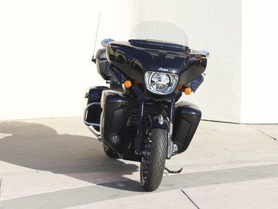 2025 Indian Motorcycle Roadmaster PowerPlus Limited 112 Black Metallic - Photo 3