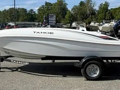 2026 Tahoe® T16 — front three-quarter view