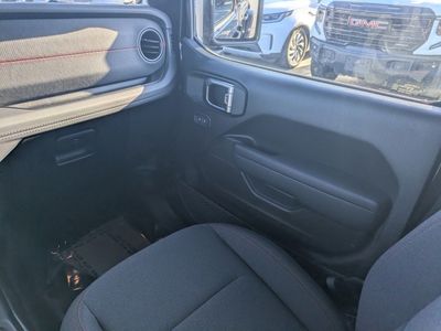 2026 Jeep Wrangler — photo 15 view