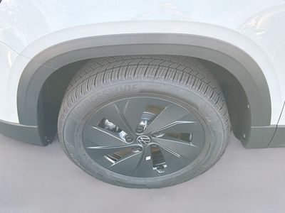 2026 Volkswagen Taos - Photo 25