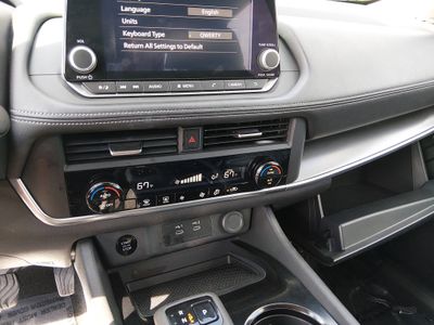 2025 Nissan Rogue - Photo 13